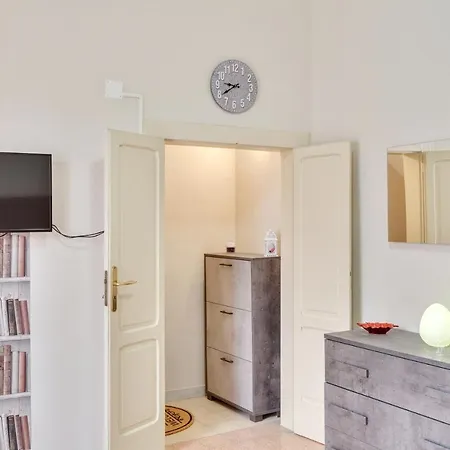 Casa Alessandra Terrace Flat In *