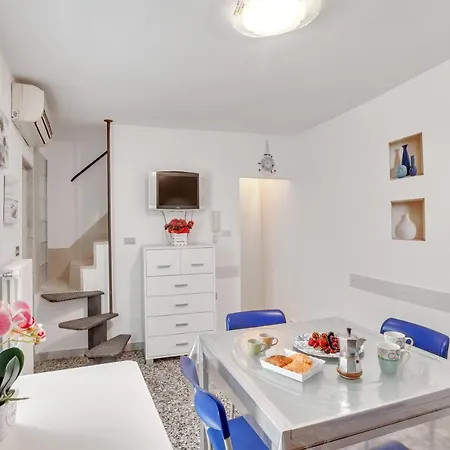 Casa Alessandra Terrace Flat In Apartman *